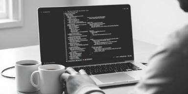 Choosing the Right Development Language for iOS A Guide for 2025